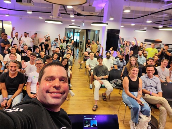 把Web3装进口袋 Solana手机Saga有何魔力？-第1张图片-欧意下载