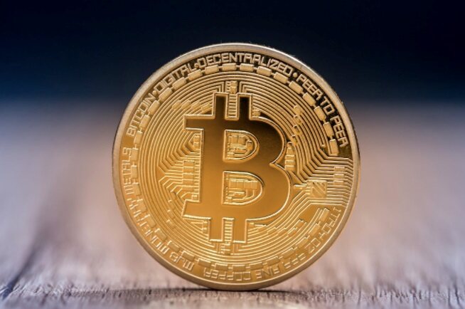 马斯克减持，比特币价格下跌超2000美元-第1张图片-火网下载