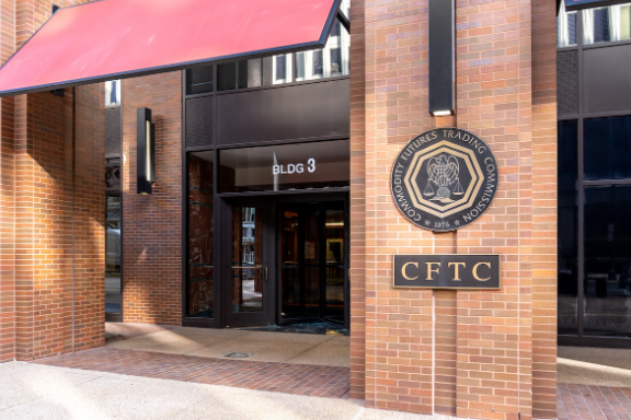 CFTC委员会建议加强对DeFi的理解和监管-第1张图片-火网下载